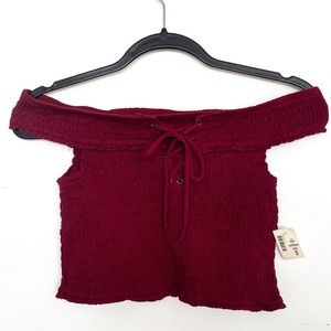 BRAND NEW AEROPOSTALE, size M, laze up, color wine
